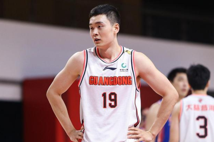 米兰体育app下载-窗口期毕尔巴鄂竞技内部沟通：CBA季后赛节点到来，信心回归，心理建设被强调的简单介绍